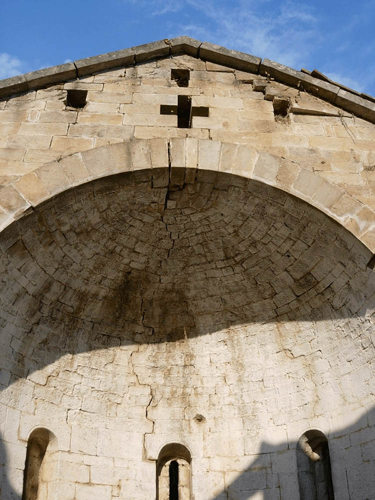 veduta interna dell'abside della chiesa di Mirteto